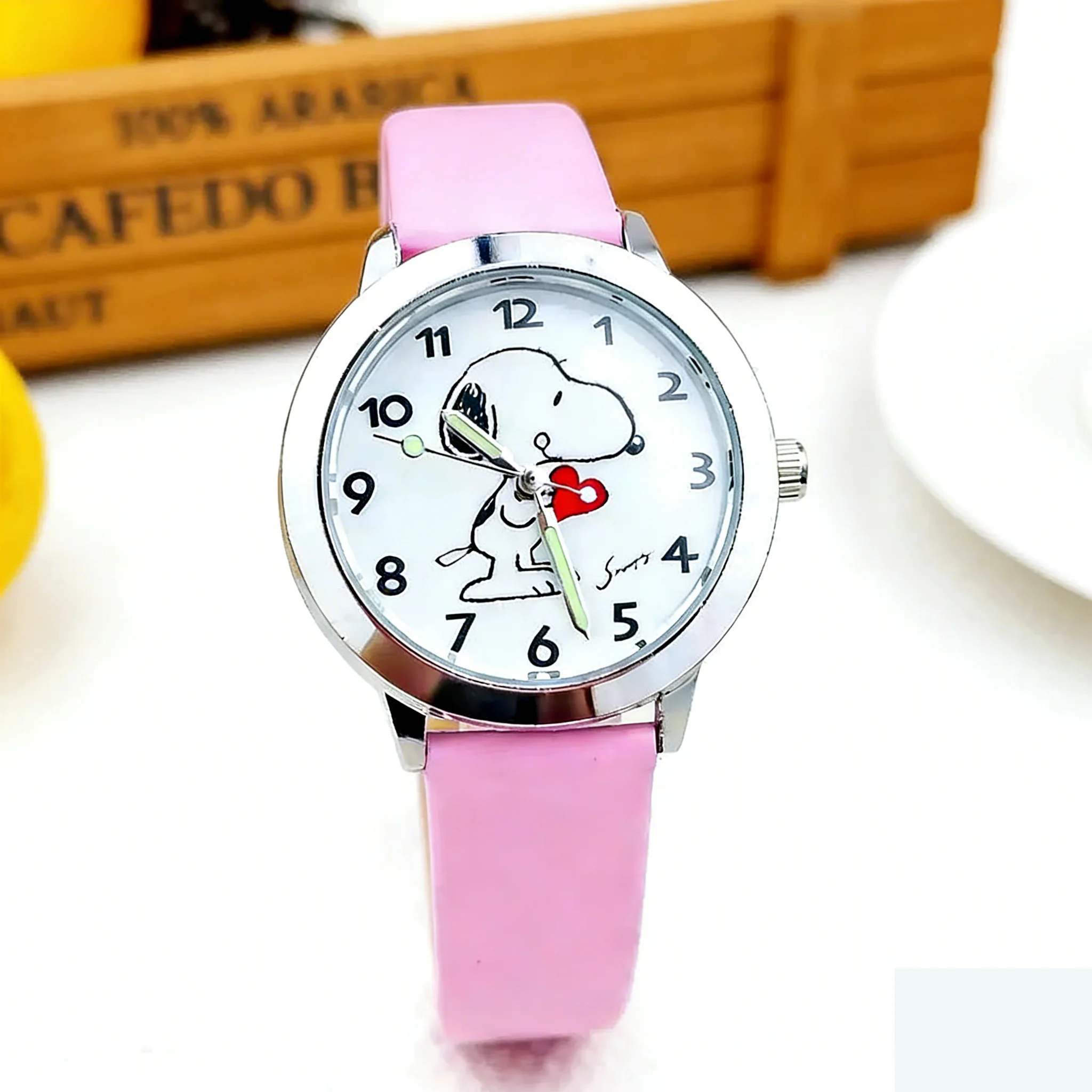Snoopy Children's Fashion Cute Watch Boys and Girls Cartoon Watch Quartz Movement PU Leather Strap Student Children's Gift