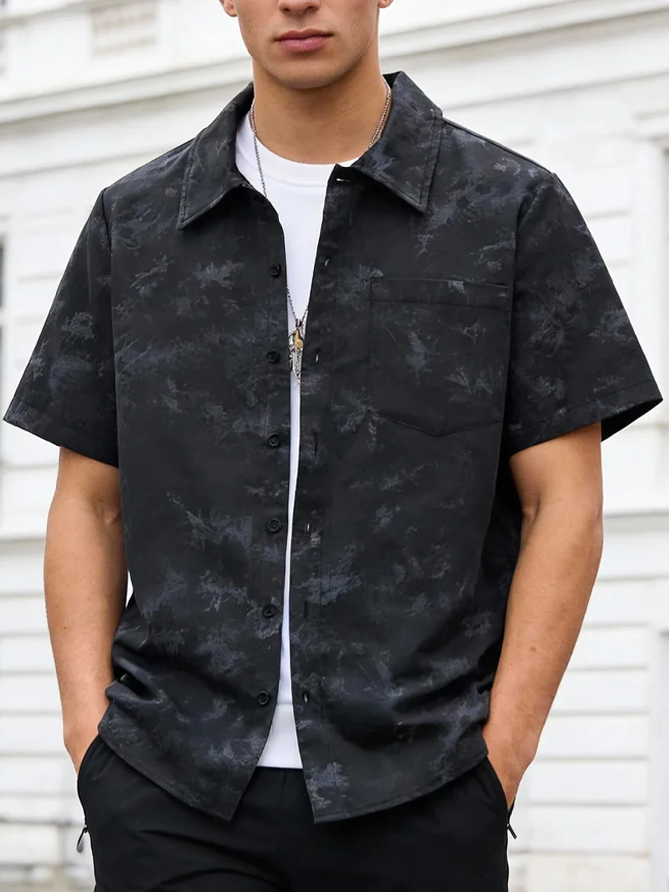 Men's Abstract Tie-Dye Ink Print Short-Sleeve Casual Shirt, Lightweight Loose-Fitting Shirt with a Turn-Down Collar, Street Fashion Versatile Short-Sleeve Top for Men
