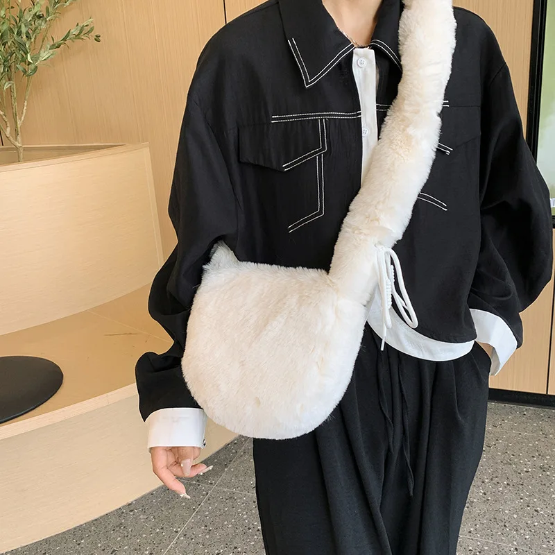 Simple Design Women Soft Plush Female Luxury Designer Winter Ladies Clutch Purse Handbag Cute Fashion Party For Underarm Bag