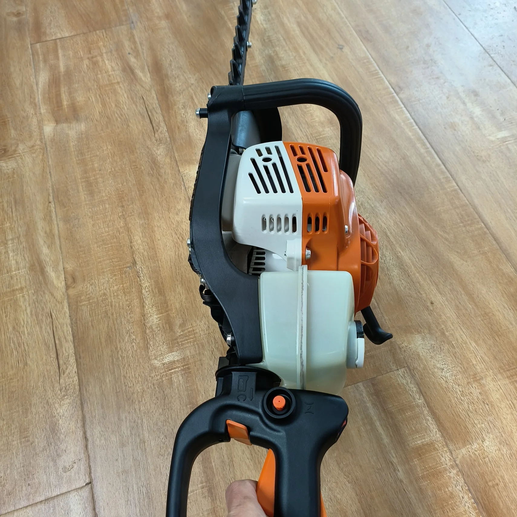 2 Cycle HS81 82 Hedge Trimmer 24-Inch Dual Sided Hedge Trimmer with Rotating Handle Hedge Trimmer