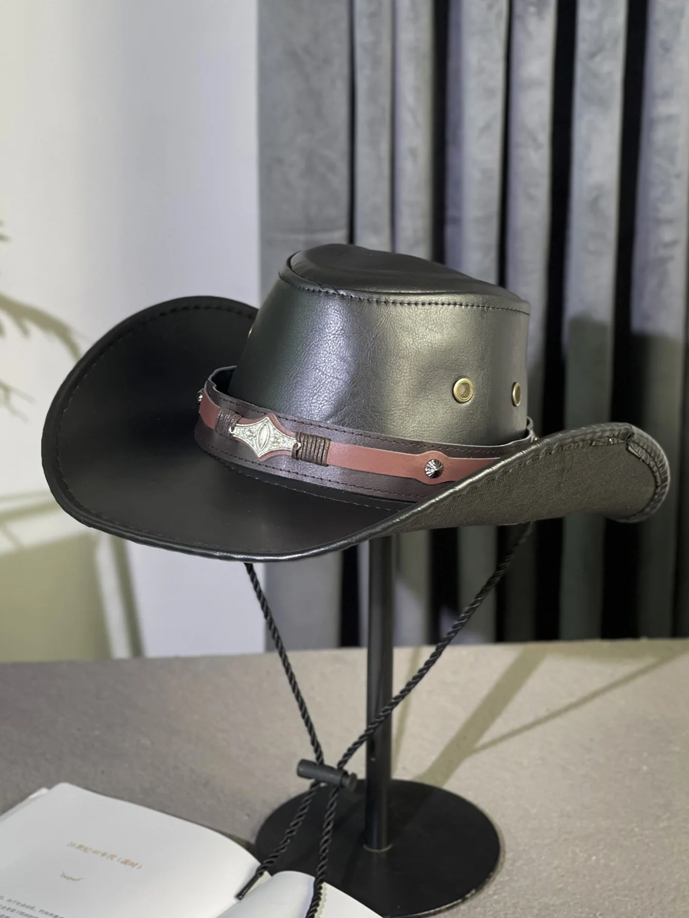 Western Cowboy Hat Ox Head Belt Rivet Fedora Hat for Men Women Outdoor Travel Wide Brim Sun Hat Faux Leather Panama Cowgirl Hat