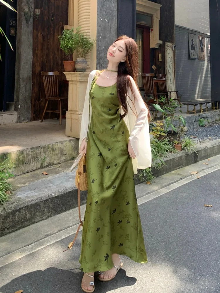 

Новая летняя женская юбка А-силуэта больших размеров с цветочным принтом, высокой талией и яркими декоративными деталями для повседневной носки