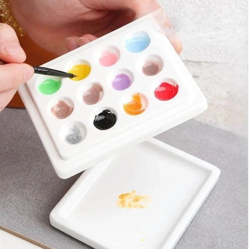 12-grid Dust-proof Manicure Palette with Cover Watercolor Oil Painting  Acrylic Paint Imitation Porcelain Coloring Art Tool