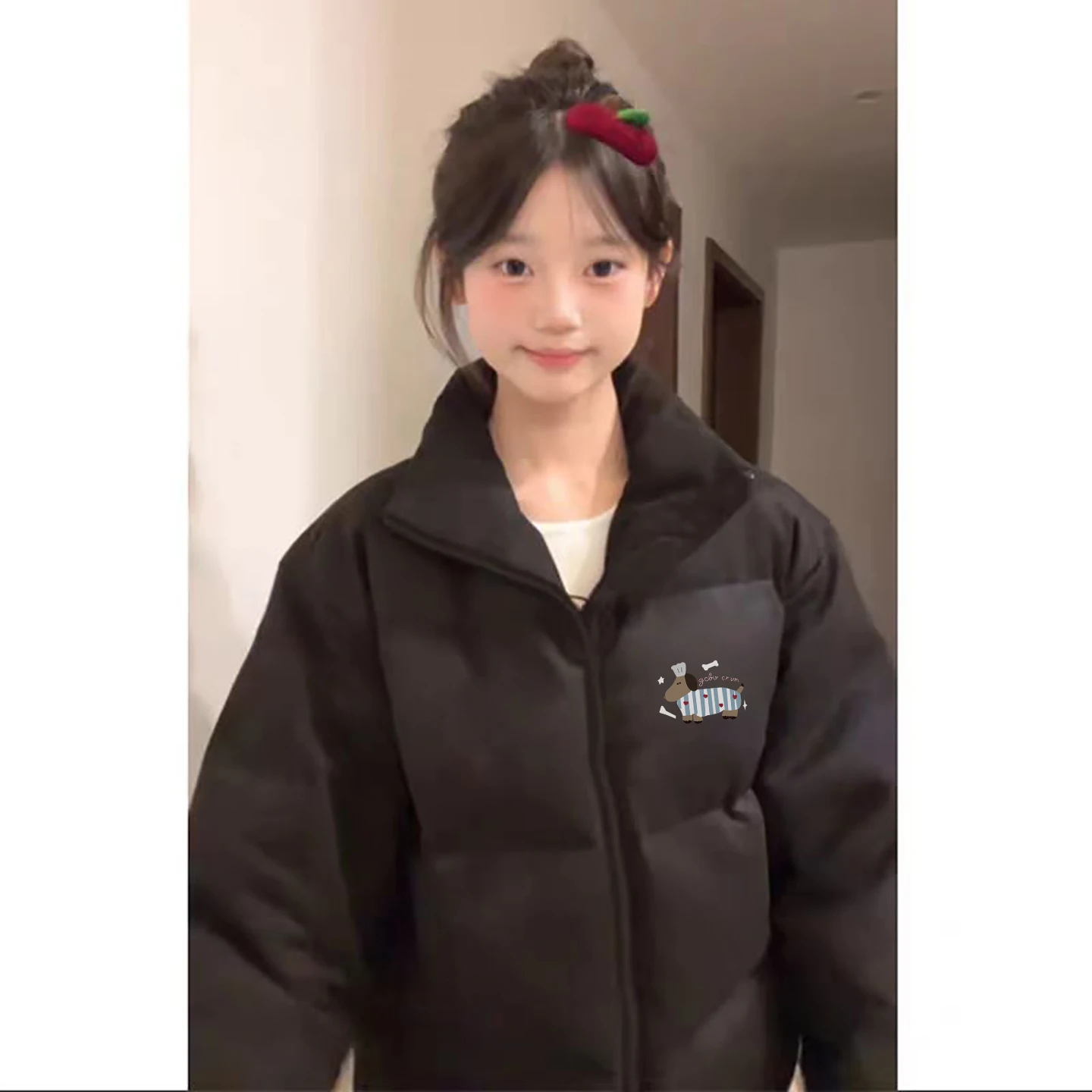 

Parka Fashion Womens Single Button One Fastener Lone Closure Solo Clasp Singular Securing Unique Fixing Individual Connect Vibes