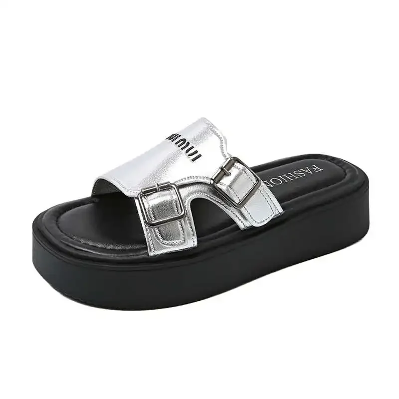 Π‘Π°Π½Π΄Π°Π»ΠΈΠΈ Ρ ΡΠ΅ΠΌΠ΅ΡΠΊΠ°ΠΌΠΈ ΠΈ ΠΏΠΎΠ»ΠΎΡΠΊΠ°ΠΌΠΈ, Π½Π΅ΡΠΊΠΎΠ»ΡΠ·ΡΡΠΈΠ΅ ΠΆΠ΅Π½ΡΠΊΠΈΠ΅ ΡΡΡΠ»ΠΈ Π΄Π»Ρ Π²Π°Π½Π½ΠΎΠΉ, ΠΆΠ΅Π½ΡΠΊΠΈΠ΅ ΡΠ°ΠΏΠΎΡΠΊΠΈ Π΄Π»Ρ ΠΎΡΠ΄ΡΡ
Π°, ΠΊΡΠΎΡΡΠΎΠ²ΠΊΠΈ, ΡΠΏΠΎΡΡΠΈΠ²Π½ΡΠ΅ ΠΌΠΈΠ»ΡΠ΅ ΠΊΡΠΎΡΡΠΎΠ²ΠΊΠΈ-ΡΠΈΠ½ΠΈ Π² ΡΡΠΈΠ»Π΅ ΡΠ΅ΡΡΠΎ Π‘Π°Π½Π΄Π°Π»ΠΈΠΈ Ρ ΡΠ΅ΠΌΠ΅ΡΠΊΠ°ΠΌΠΈ ΠΈ ΠΏΠΎΠ»ΠΎΡΠΊΠ°ΠΌΠΈ, Π½Π΅ΡΠΊΠΎΠ»ΡΠ·ΡΡΠΈΠ΅ ΠΆΠ΅Π½ΡΠΊΠΈΠ΅ ΡΡΡΠ»ΠΈ Π΄Π»Ρ Π²Π°Π½Π½ΠΎΠΉ, ΠΆΠ΅Π½ΡΠΊΠΈΠ΅ ΡΠ°ΠΏΠΎΡΠΊΠΈ Π΄Π»Ρ ΠΎΡΠ΄ΡΡ
Π°, ΠΊΡΠΎΡΡΠΎΠ²ΠΊΠΈ, ΡΠΏΠΎΡΡΠΈΠ²Π½ΡΠ΅ ΠΌΠΈΠ»ΡΠ΅ ΠΊΡΠΎΡΡΠΎΠ²ΠΊΠΈ-ΡΠΈΠ½ΠΈ Π² ΡΡΠΈΠ»Π΅ ΡΠ΅ΡΡΠΎ