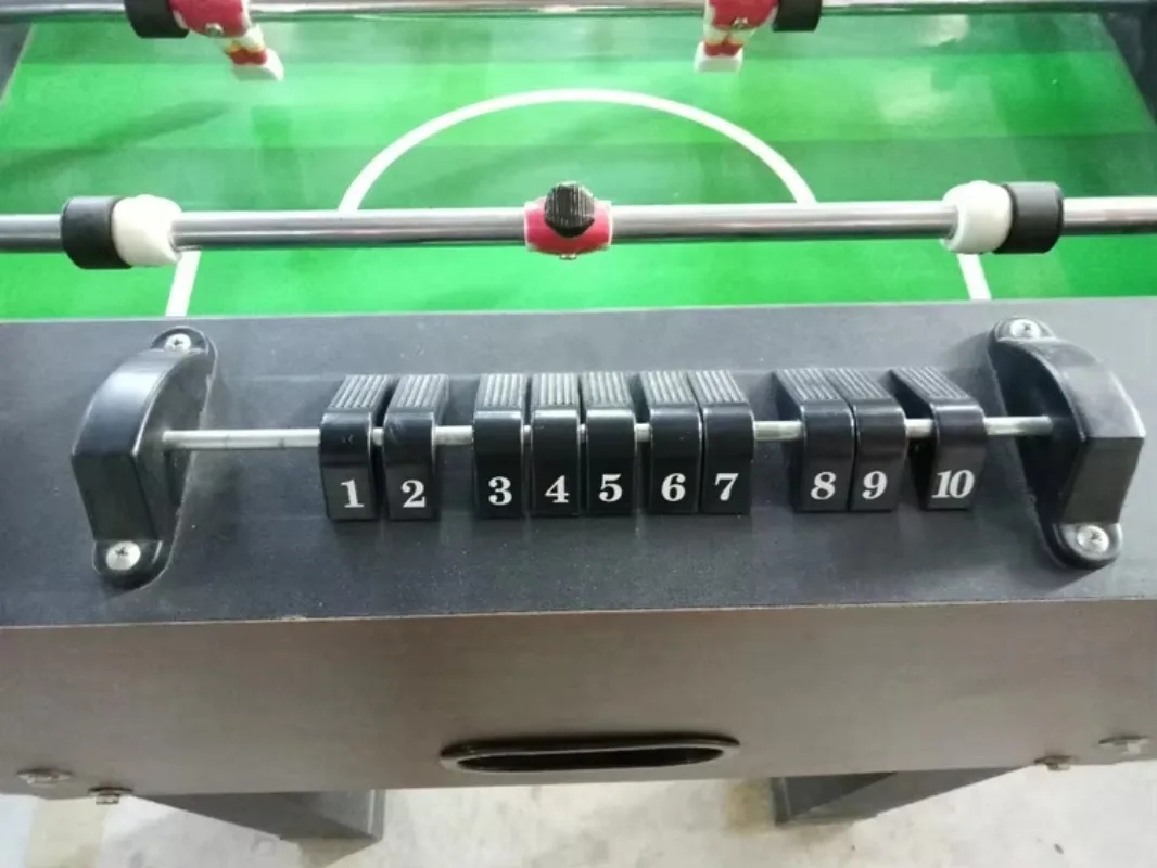 Hot Selling Coin Operated Machine Amusement Machine Soccer Football Table Game