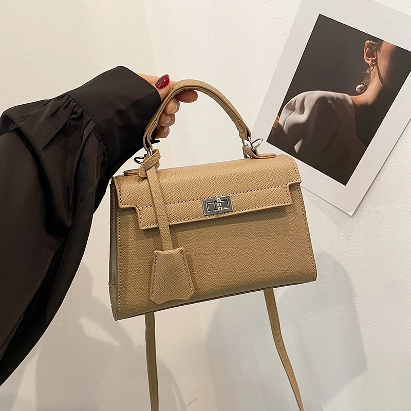 

Elegant Minimalist Clutch Bag - Luxury Crossbody Handbag With Paris Inspired Vintage Letter Logo & Leather