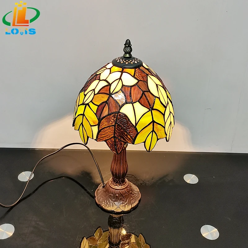 20CM European Style Leaf Small Table Lamp Tiffany Style Home Decoration, Study Glass Antique Gift Boutique Lighting Decoration image 2