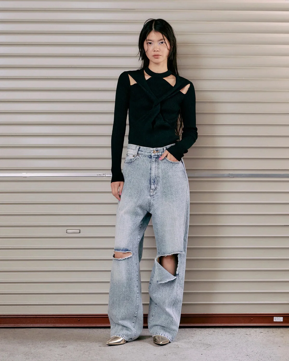 

Snse 2024 New Women's Straight Leg Jeans Cotton Denim Hole Punching Design Personali Faion Summer l Waist Jeans