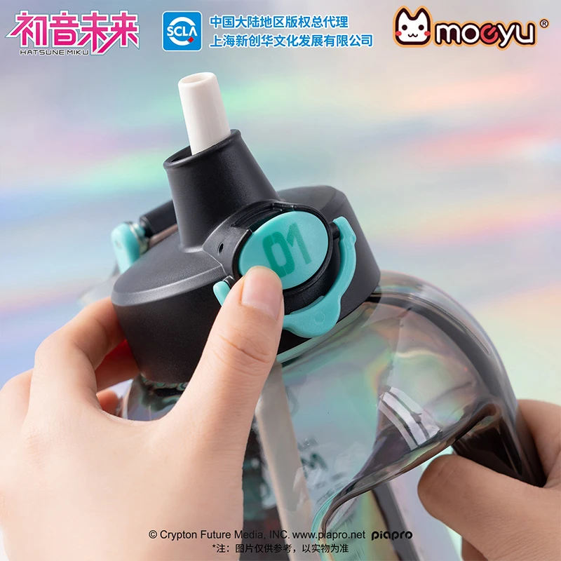 Moeyu Original Hatsune Miku Straw Water Bottle Cup Portable Bottles Cups Vocaloid Cartoon Large Drinkware for Outdoor Sports