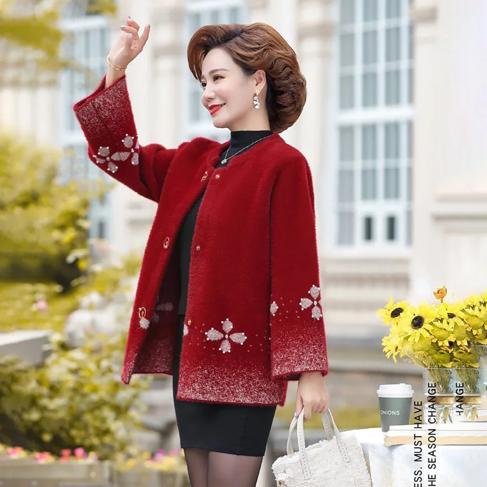 Fashion Mom's New Diamond-encrusted Coat In Autumn And Winter For Middle-aged And Elderly Women  Loose And Warm Mink Velvet Coat