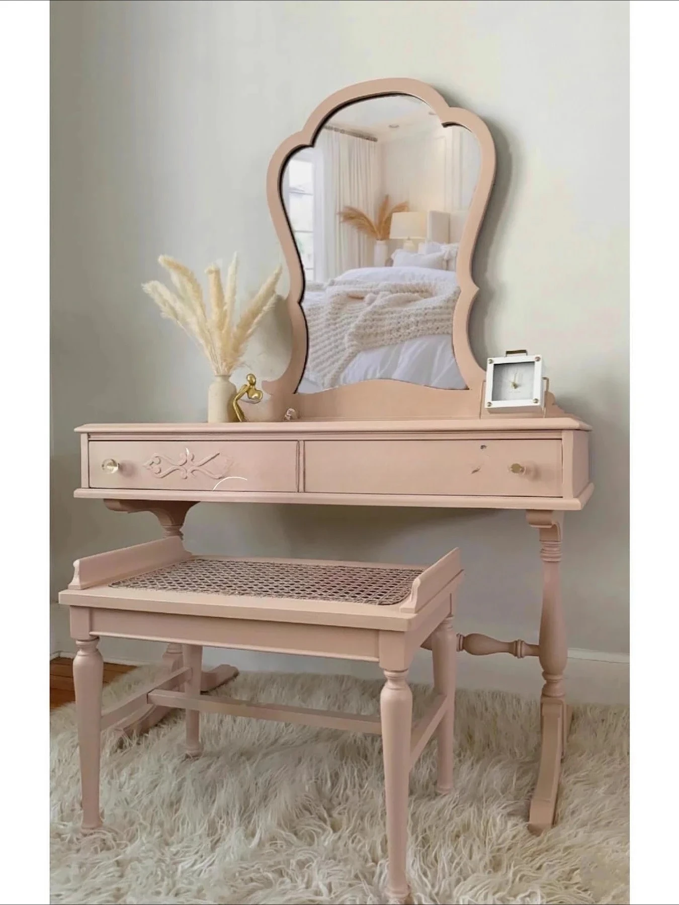 pg55 Retro Solid Wood Carved Korean Pink Dressing Table   Style with Mirror Makeup Table