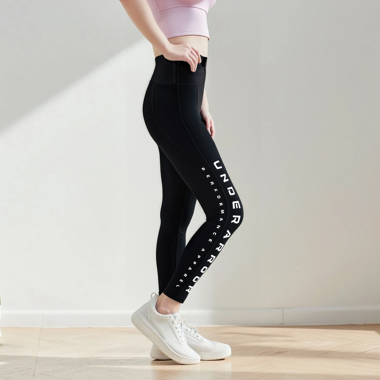 

Under Armour Hg Armor Branded Legging Tights Women's Yoga Fitness Wear 1369901-001