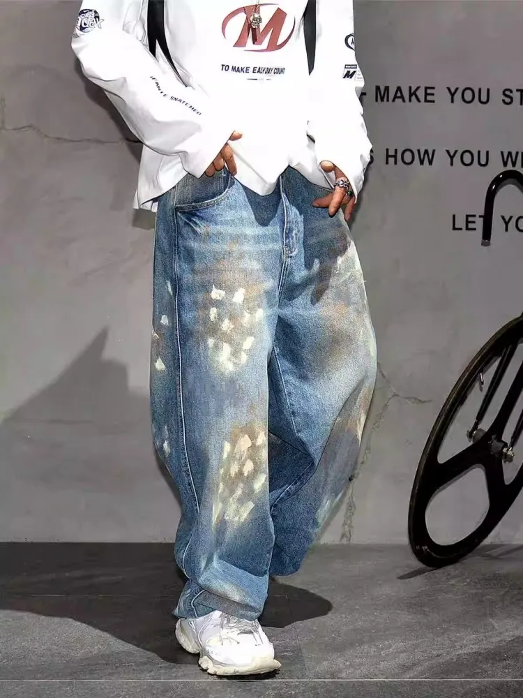 Pantaloni in denim da uomo hip-hop con stampa graffiti dal design retrò vestibilità ampia Harajuku streetwear pantaloni dritti casual jeans da uomo a gamba larga