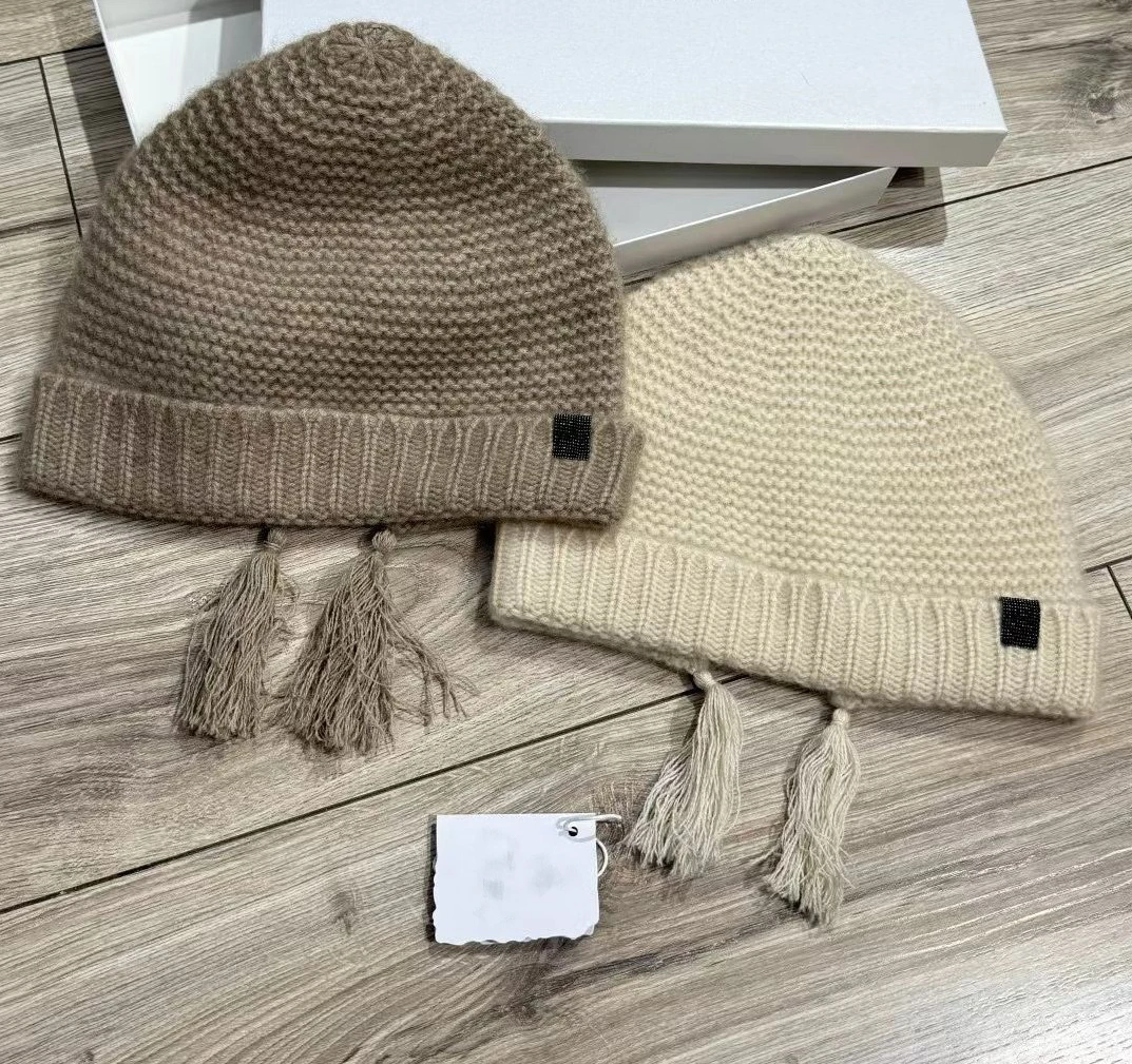 

Классическая женская кашемировая вязаная шапка с кисточками, теплая, для защиты ушей, повседневная, осенне-зимняя, модная, с круглым верхом, средней толщины, шерстяная