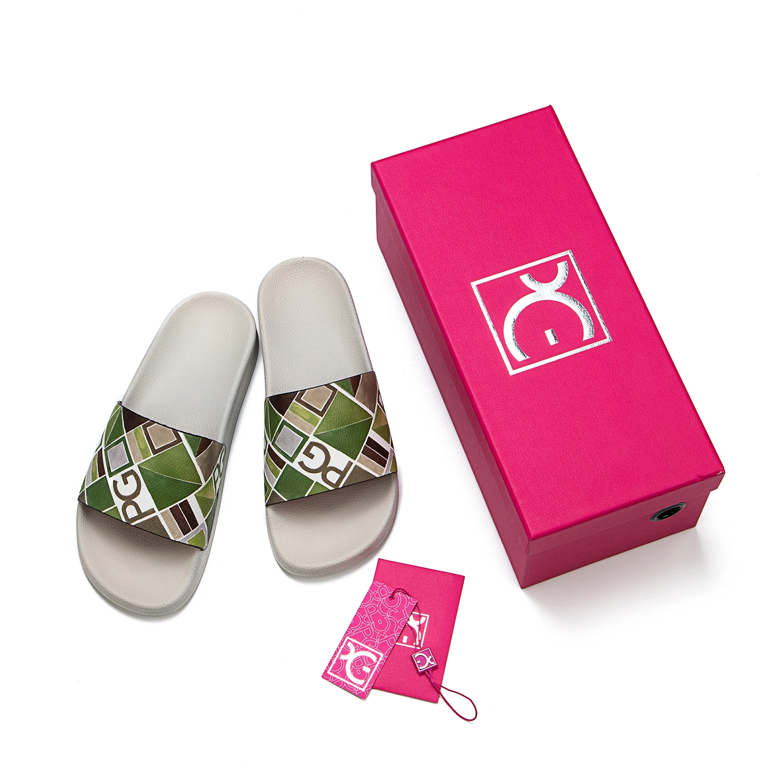 PG 2025 شباشب كاجوال للسيدات بتصميم عصري مطبوع عليها حروف شباشب عصرية عالية الجودة للارتداء اليومي