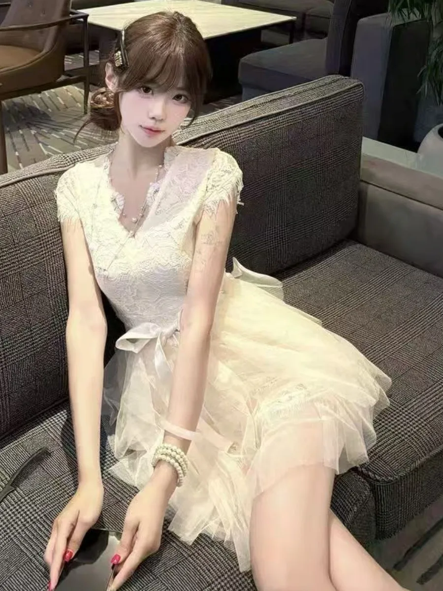 

Элегантное вечернее платье с кружевной отделкой и V-образным вырезом, комплект из двух предметов для женщин, летняя мода