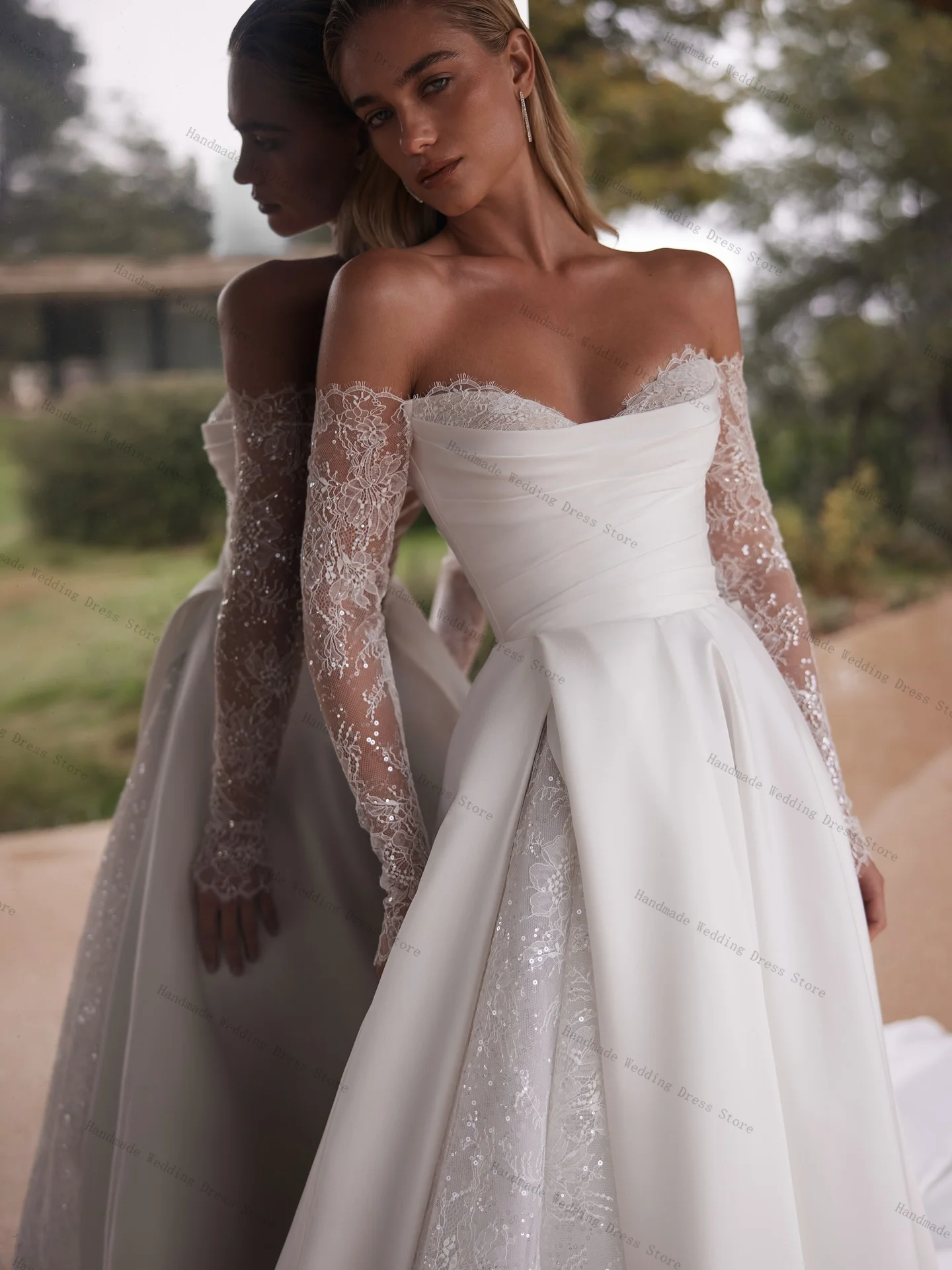 Luxury Sequins A Line Women Wedding Dress Sexy Strapless Full Sleeves Shiny Glitter Bridal Evening Gown Customized Robe Lace Up