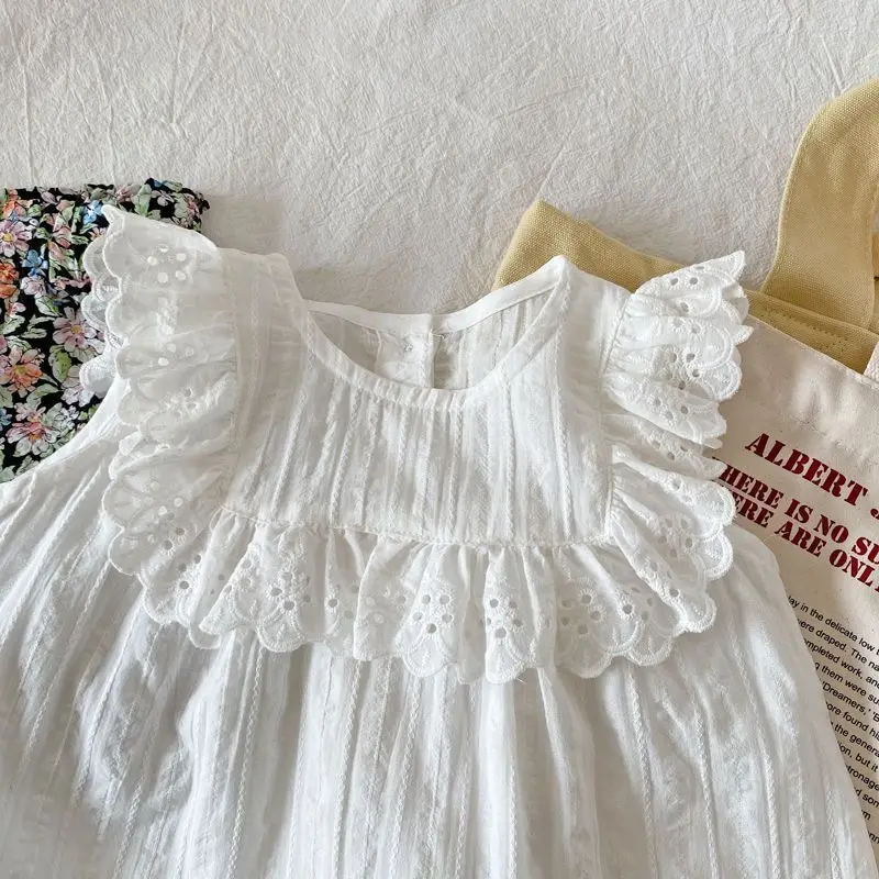 Girls Sleeveless Lace Blouse Cute Doll Shirt Collarless Middle Child Summer Breathable Sweat Absorbent Thin Simple Peplum Tops