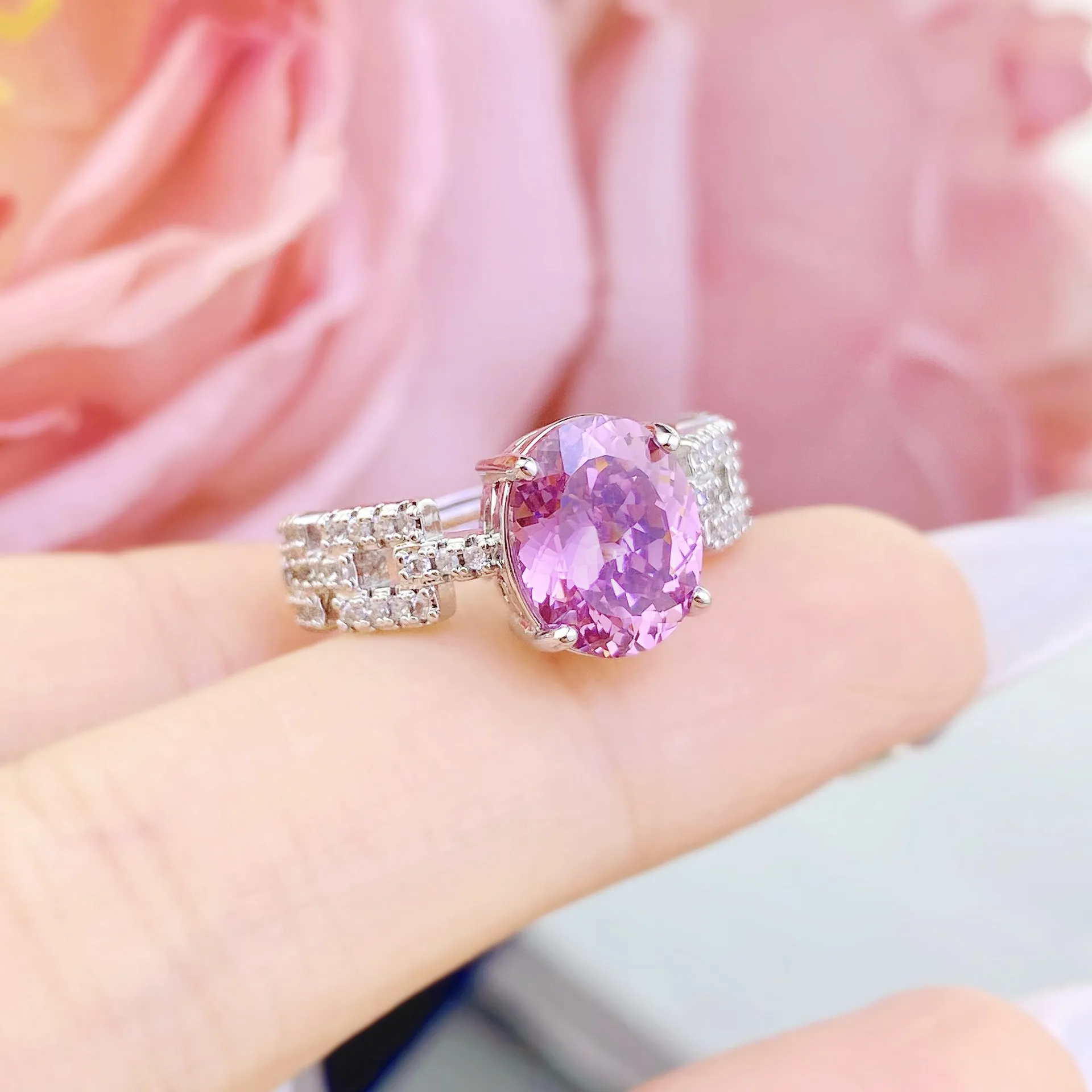 DIY accessories Douyin Internet celebrity live broadcast hot sale new high carbon diamond pink diamond pigeon egg women's colore