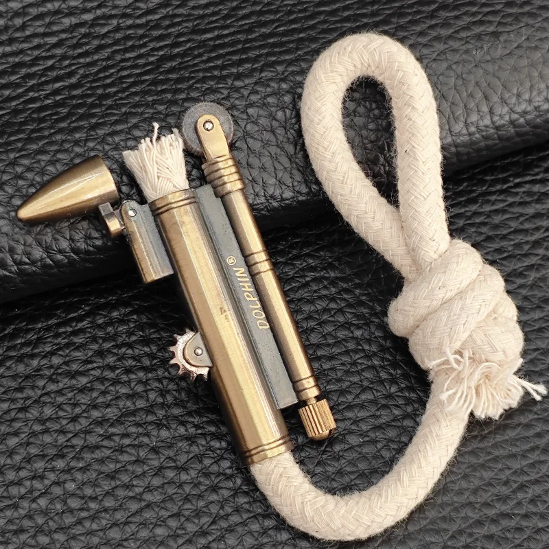 Winddichtes Tragbares Metall-Streichholz-Seil-Feuerzeug Kerosin Outdoor Camping Überlebens-Retro-Vintage-Tinder Raucherzubehör