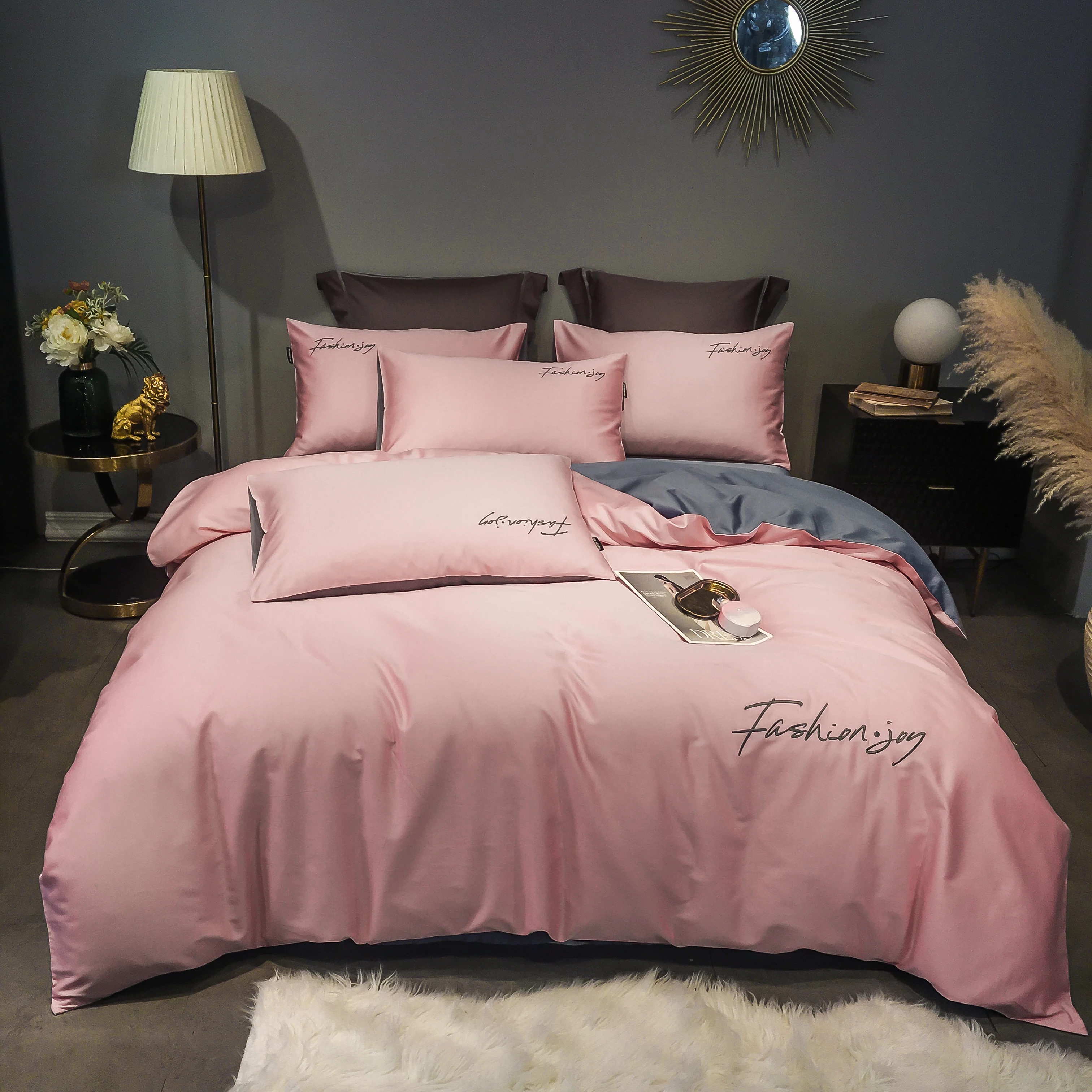 2022 new four-piece bedding fashion cotton double household bed sheet quilt cover splicing design bedding pink and gray color