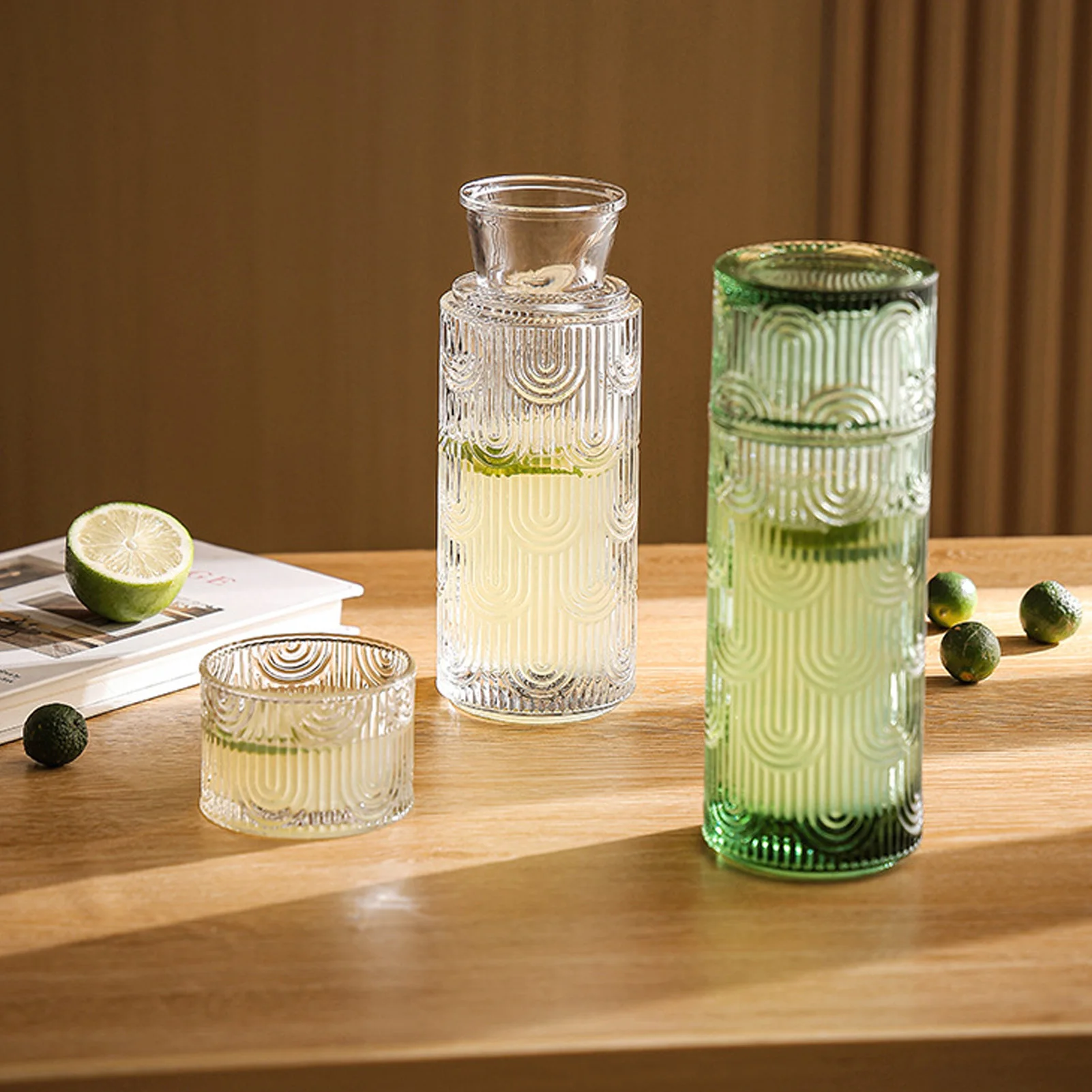 

1500ml Glass Water Pitcher Set with Cup European Vintage Embossed High Borosilicate Transparent for Home Kitchen Gift