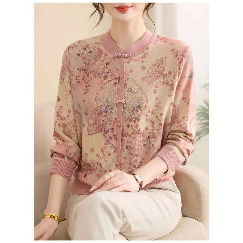 Autumn Long-sleeved Base Women's Versatile Age-reducing Top Fashionable Pullover Knitted Button Printed Sweater