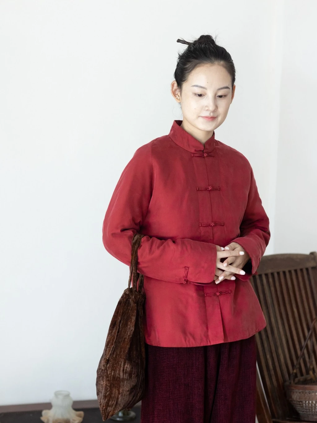 

Silky Copper Ammonia Silk Cotton Jaet with Stand Collar And Button Fastening for Commuting Ele Busin Casual Coat