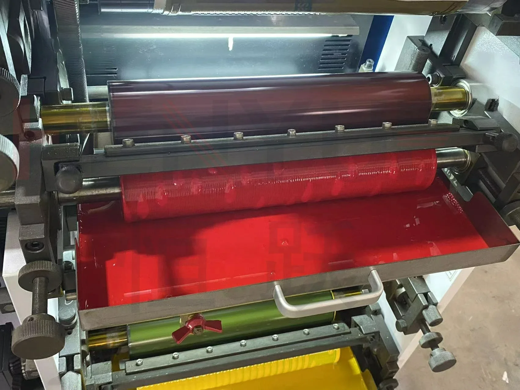 YG Customized Automatic 950mm Multicolor Flexographic Paper Cup Printer For Coffee New 6-Color Stack Structure Flexo Plate