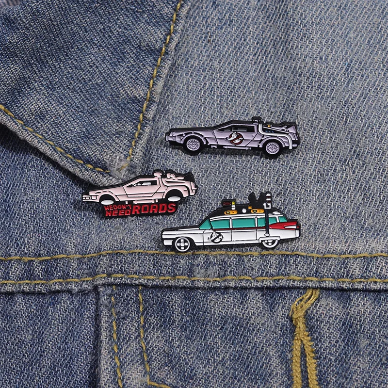 Cartoon Cool Sports Car Enamel Pins Creative Brooch for Men Friends Lapel Badge Backpack Clothing Hat Jewelryb Accessories Gifts