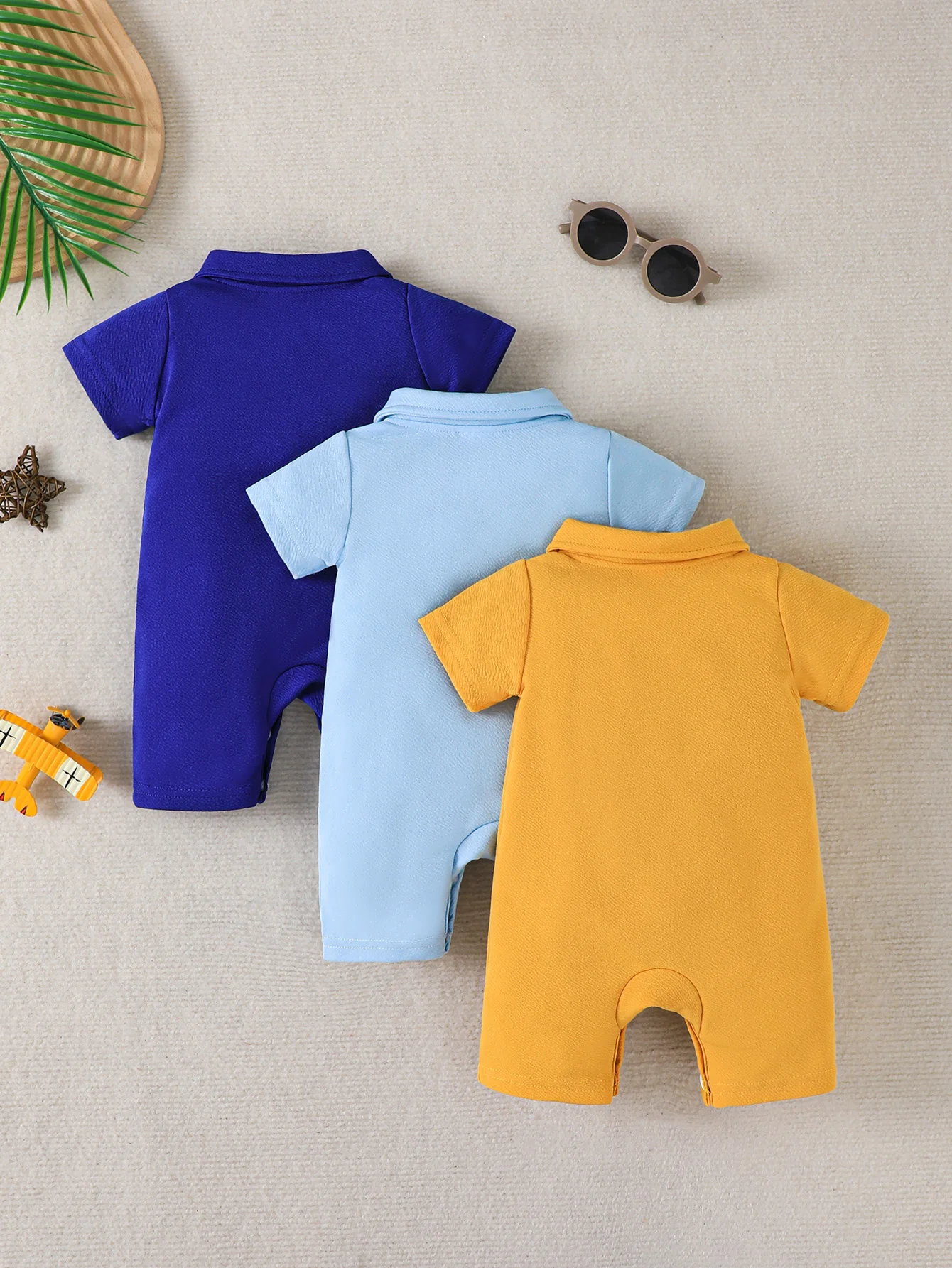 (Three piece set) Basic polo short sleeved shorts with baby boy texture fabric Ha Yi