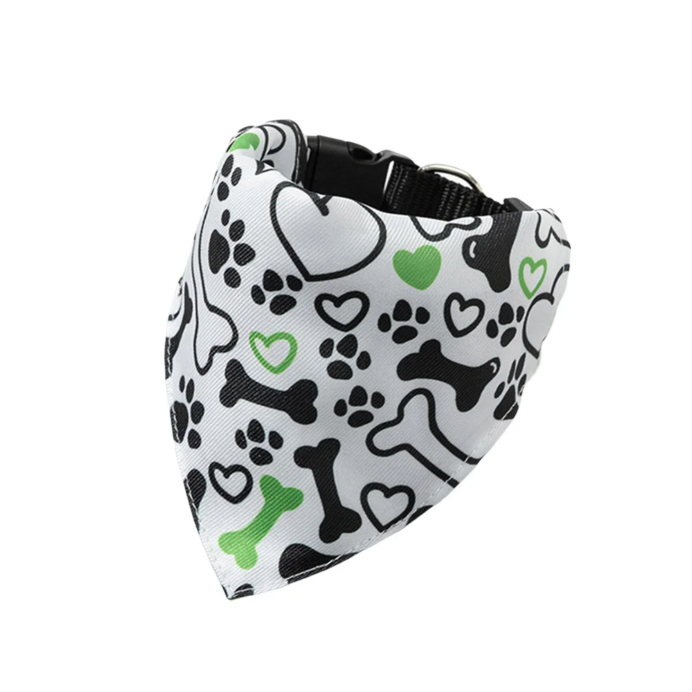 Collier à imprimé mignon avec bandanas pour petits chiens et chats, bandage triangulaire pour Yorkshire, Chihuahua, chiot, fournitures d'accessoires pour animaux de compagnie