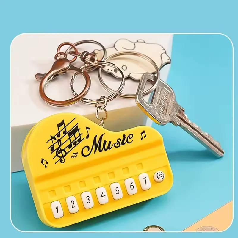 Creative Mini Electronic Piano Game Keychain Pendant 7 Keys Luminous Music Toy Keyring for Kids Backpack Pendant Pocket Gifts view 5