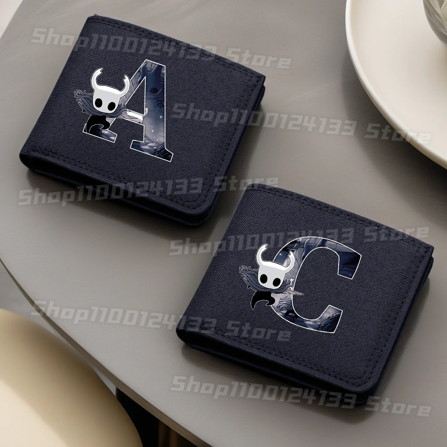 กระเป๋าใส่เหรียญพับได้ลายฮอลโลว์ไนท์ น่ารักสำหรับเด็ก ตัวอักษร A-Z ลายอนิเมะ สำหรับเด็กผู้ชาย กระเป๋าเงินพกพา กระเป๋าใส่บัตร ของขวัญสำหรับงานปาร์ตี้และเกม