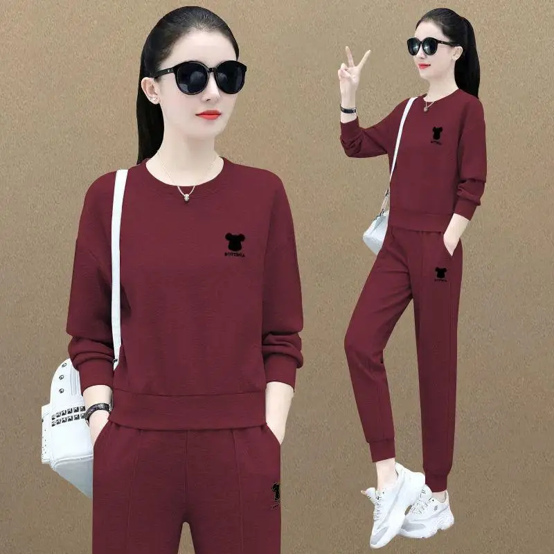 

plus Size Women's Casual Sportswear Set Loose Fit Fashionable Autumn Outfit Two-Piece Polyester Long Sleeve round Neck Top