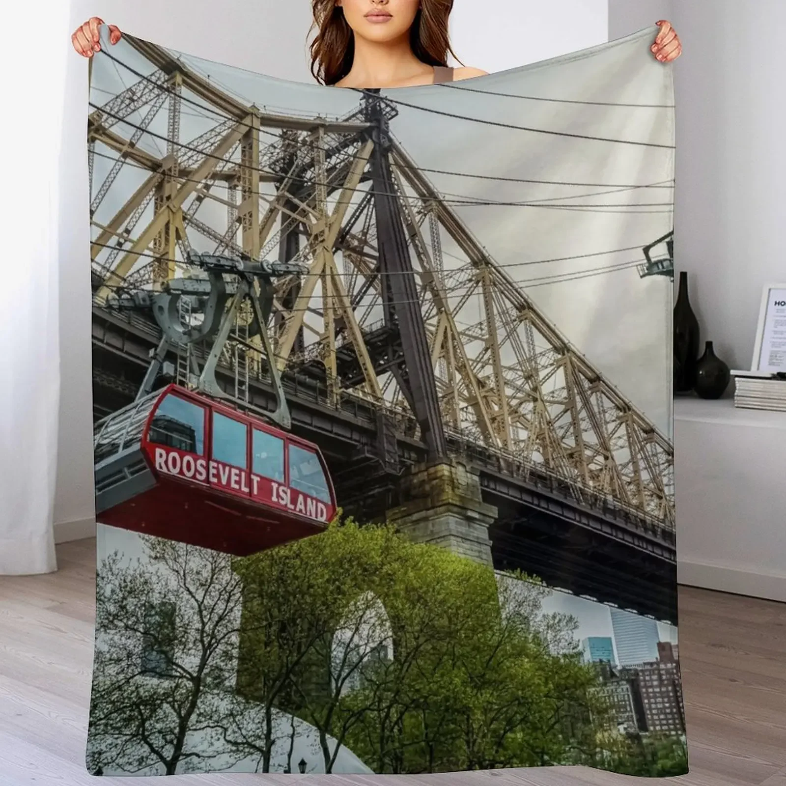 Roosevelt Island Tram, Queesnboro Bridge Throw Blanket Multi Purpose Soft Warm Blanket for Home Travel