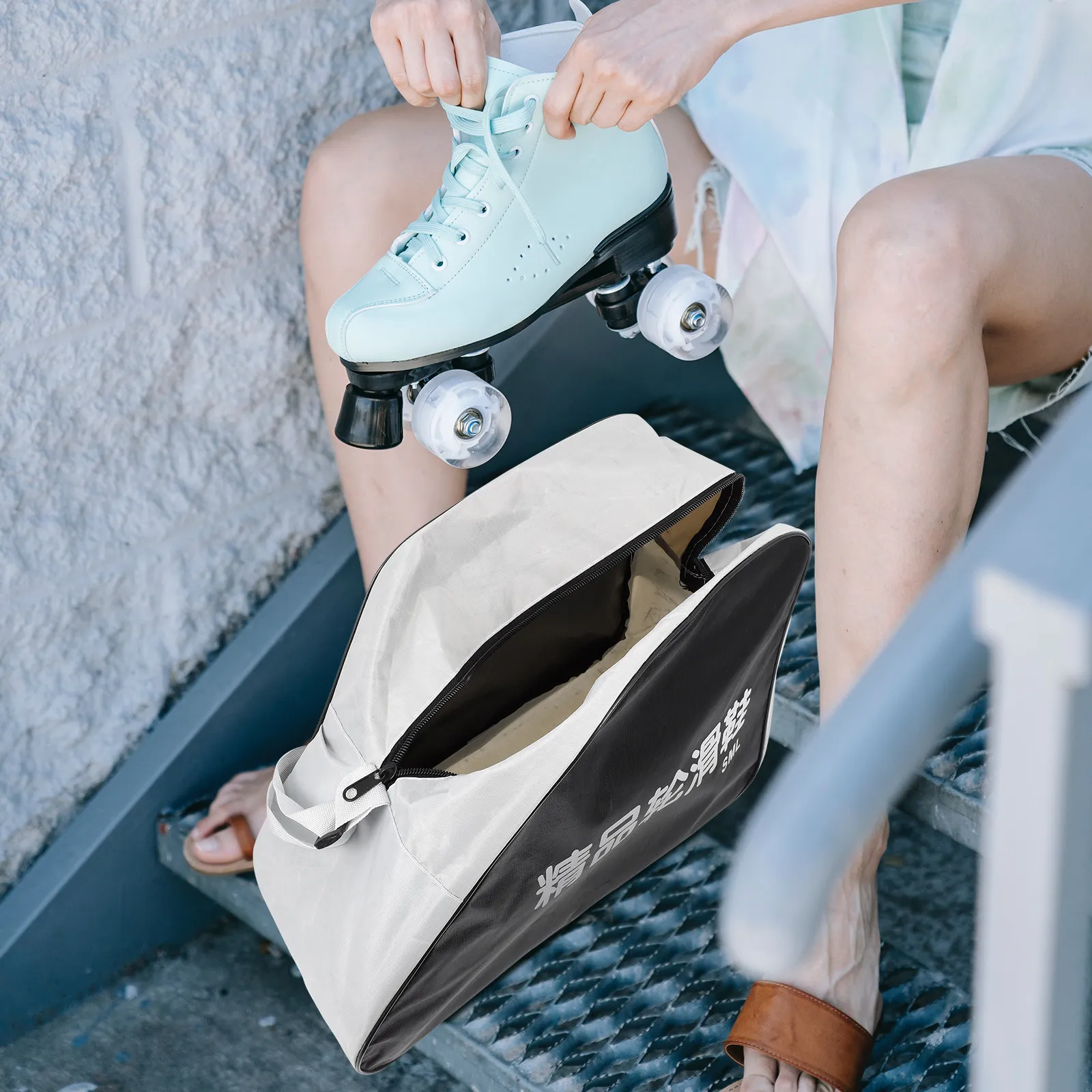 

Skate Bag Stylish Fashionable Oxford Fabric Long-Lasting Heavy-Duty Roller Skate Pouch Ice Skating Organizer Skating Accessory