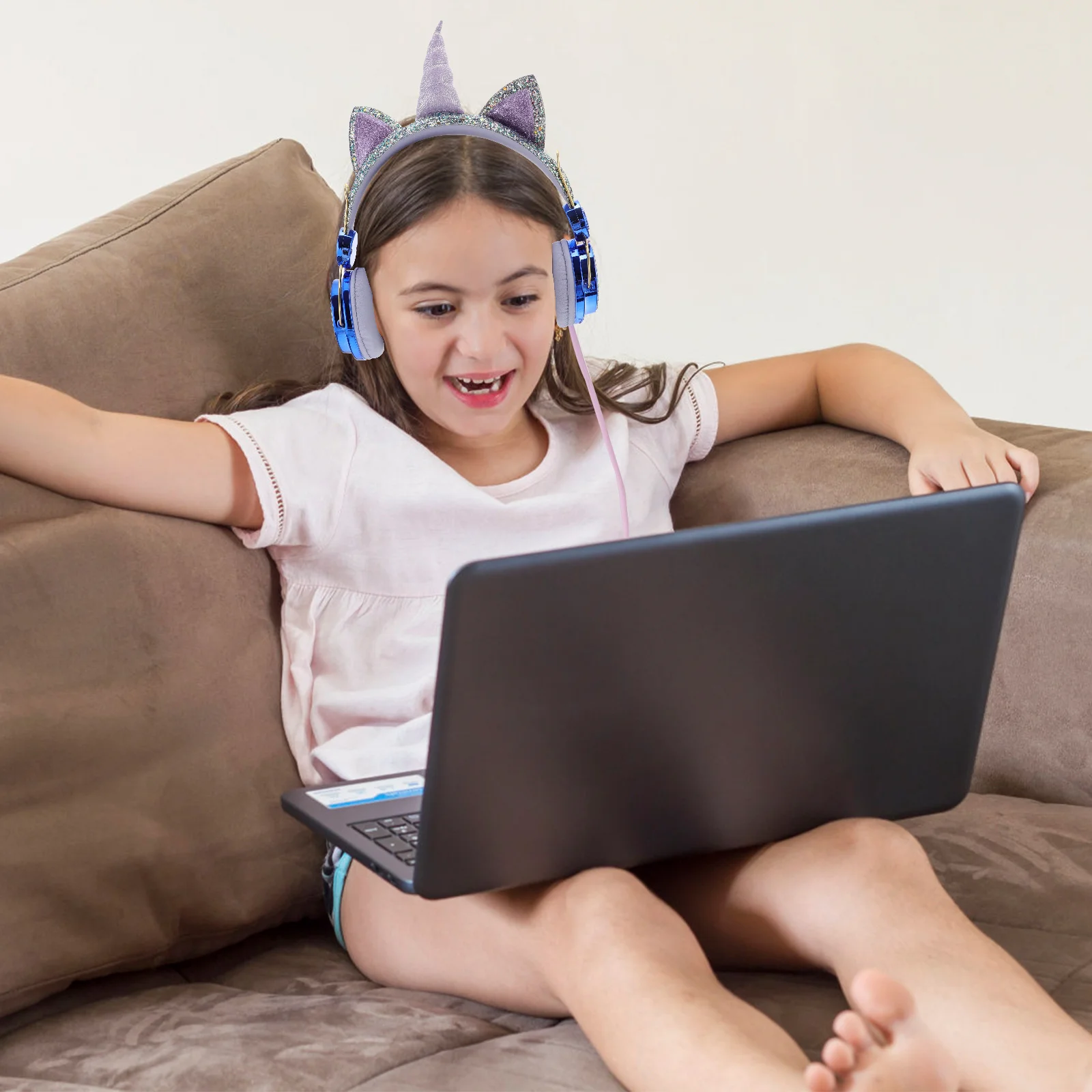 

1Pcs Wired Kids Headset Unicorn Design Durable Adjustable Computer Headphone Stereo Over-Head Children Headset with Microphone