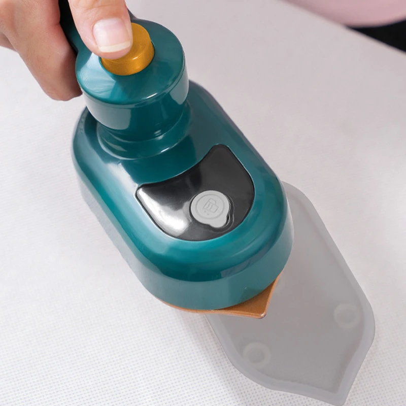 Foldable Handheld Mini Steam Iron Essential Clothing Leveling Tool For Travel Spray Iron Mini Hanging Press Wet And Dry Ironing