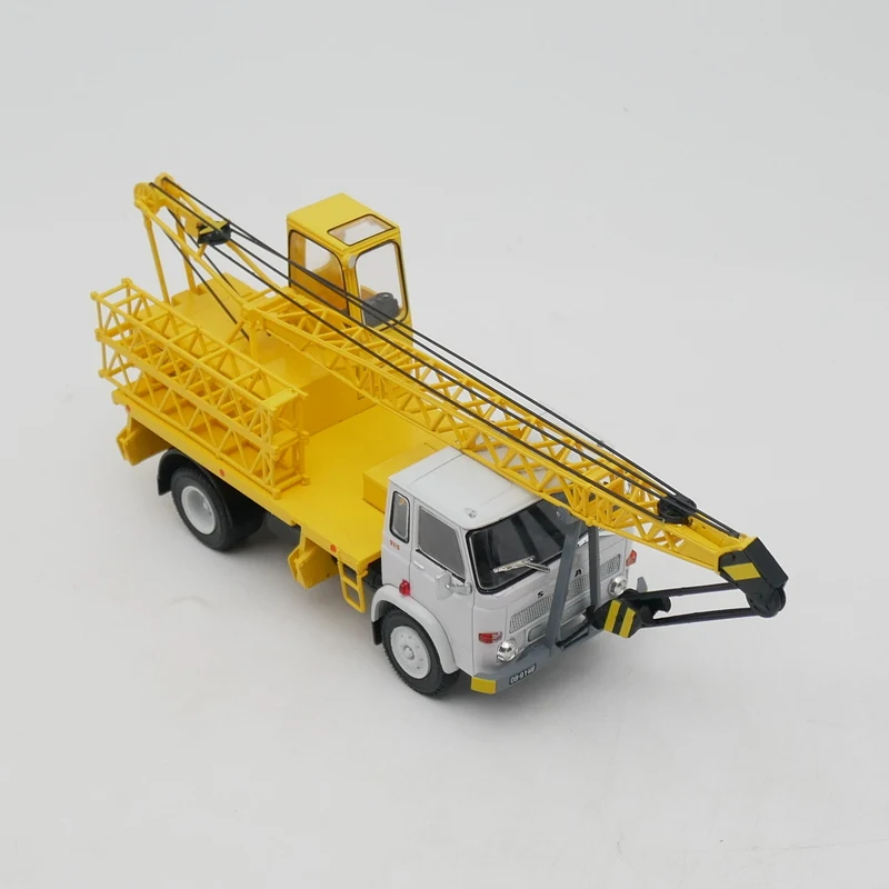 

1:43 Ixo Star A28 ZS-4 Polish Star Car Crane Alloy Car Model