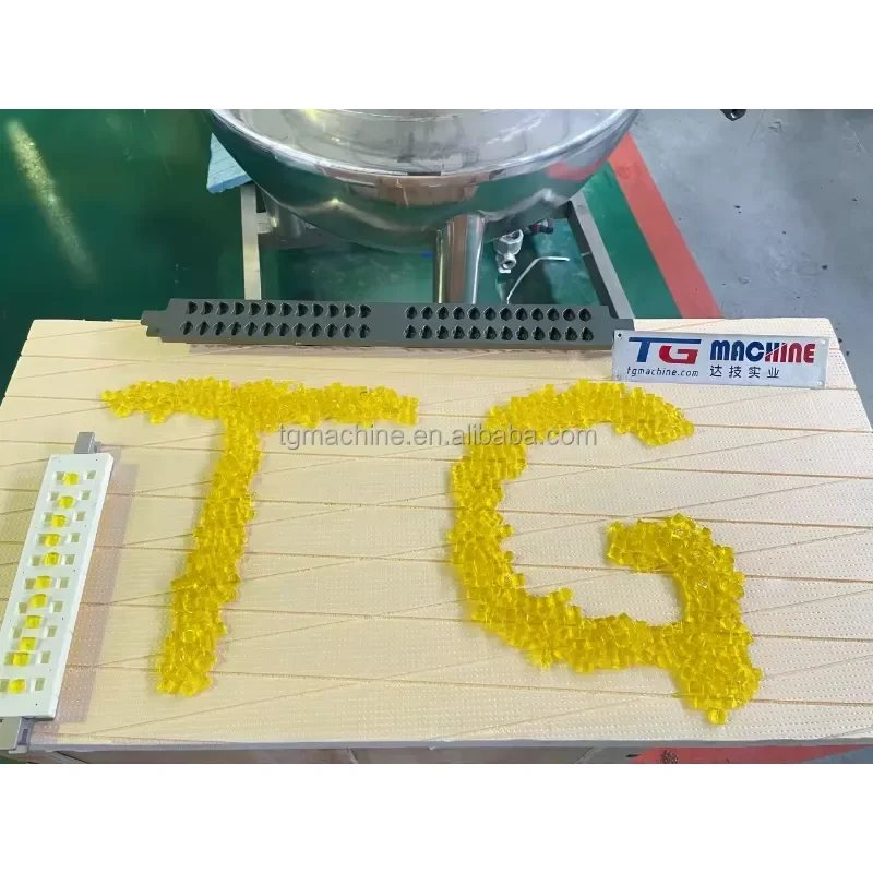 Semi Auto 316 SUS Vitamin Soft Candy Gum Gelatin Production Line Bear Jelly Candy Making Machine With CE