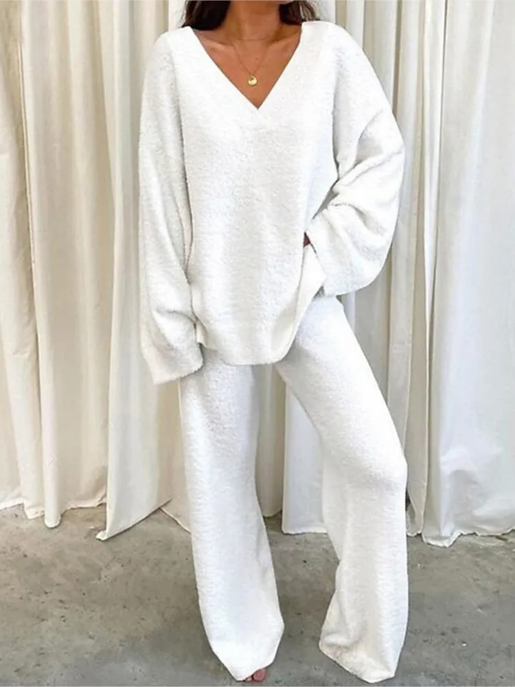 

Winter Plush Women's Suit Casual Solid Color Loose Homewear Two-piece Set Autumn Long Sleeve V-neck Pullover And Pants Outfit