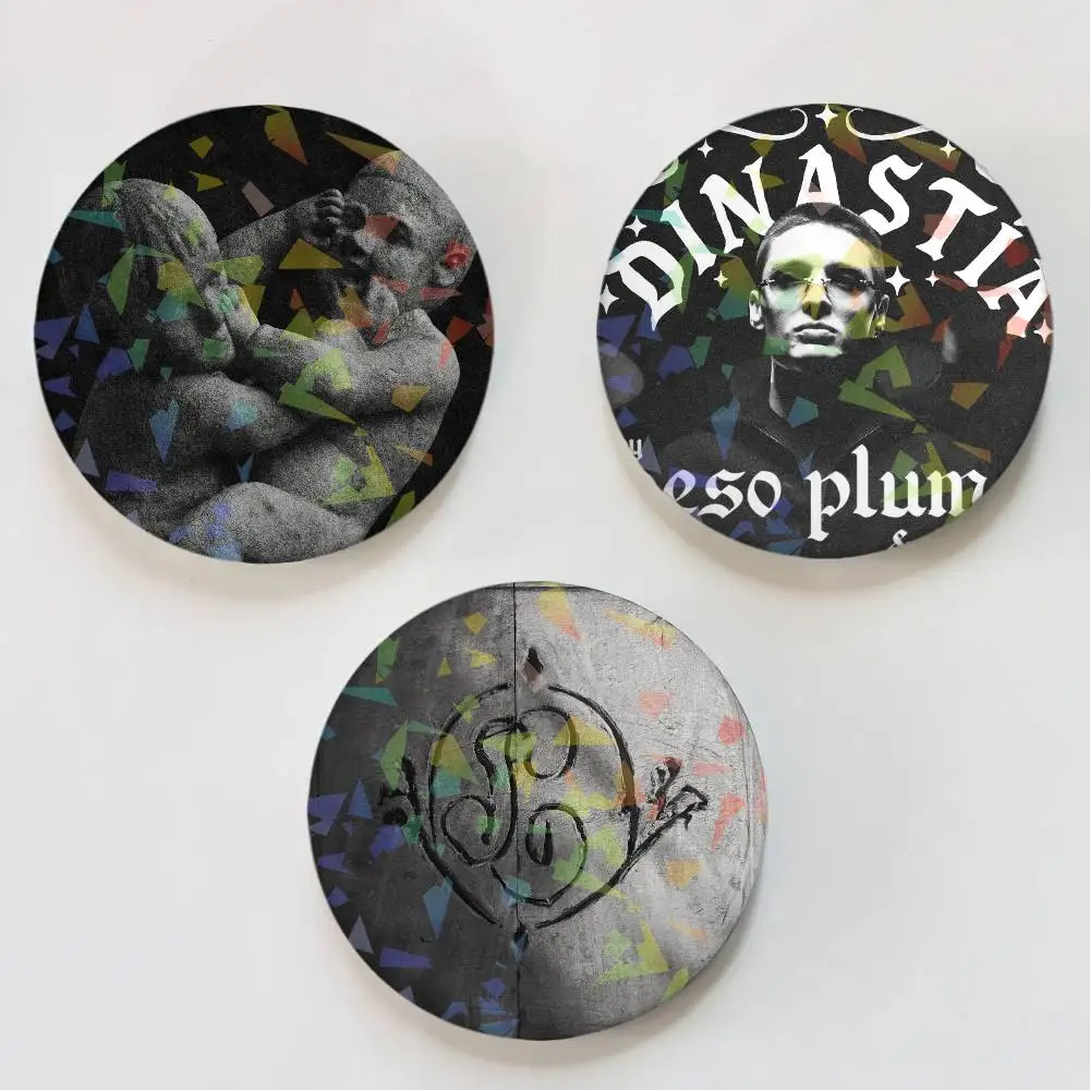 Singer P-Peso P-Pluma Round Badge Lapel Pins for Backpacks Briefcase Laser Brooch Clothes Gifts