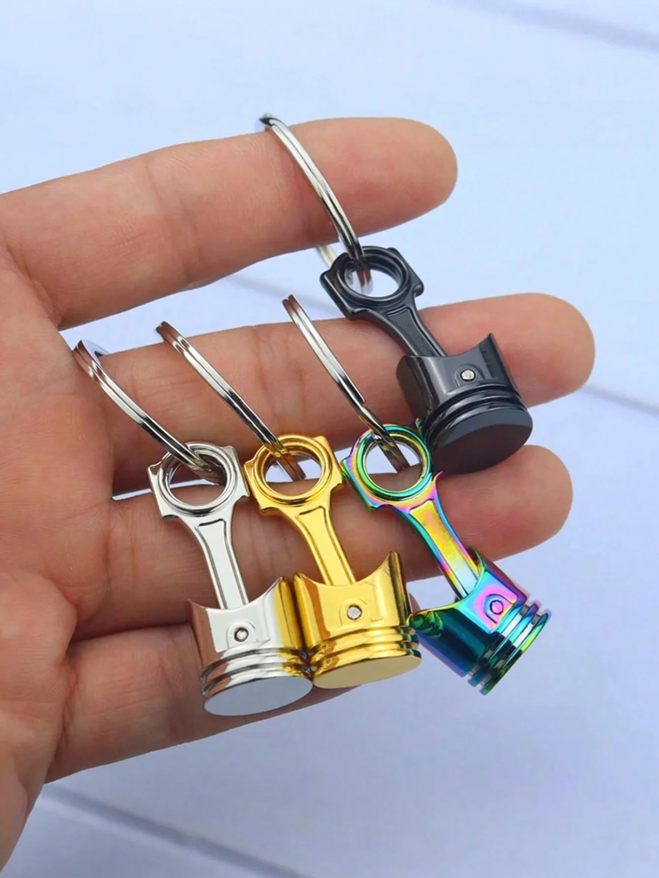 

Mini Engine Piston Keychain, 3D Metal Design, Car Modification Metal Keychain Pendant, Motorcycle Piston Pendant, Car Modificati