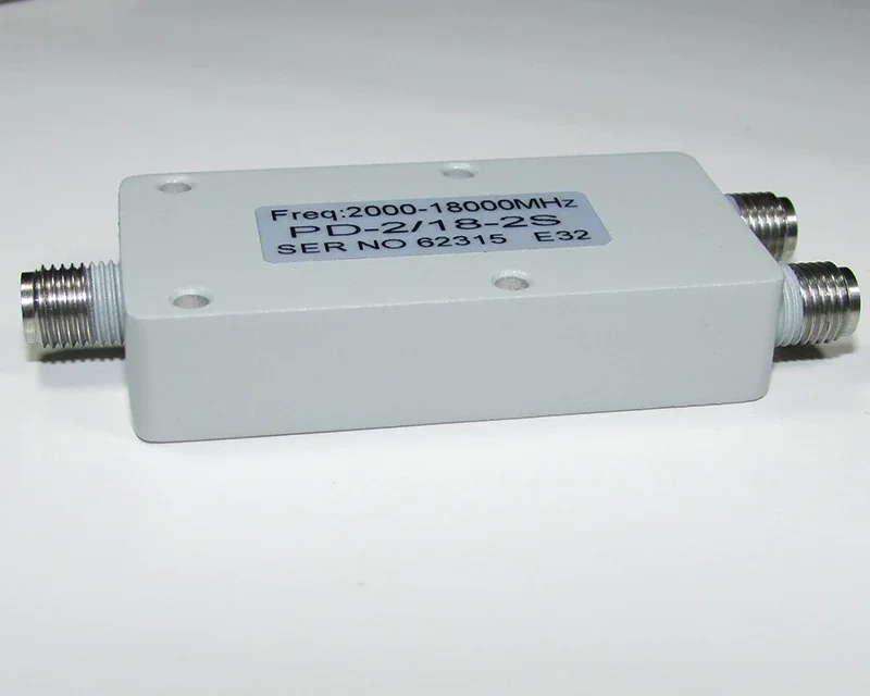 PD-2/18-2S 2-18GHz 20W SMA RF Microwave One in Two Broadband Power Divider