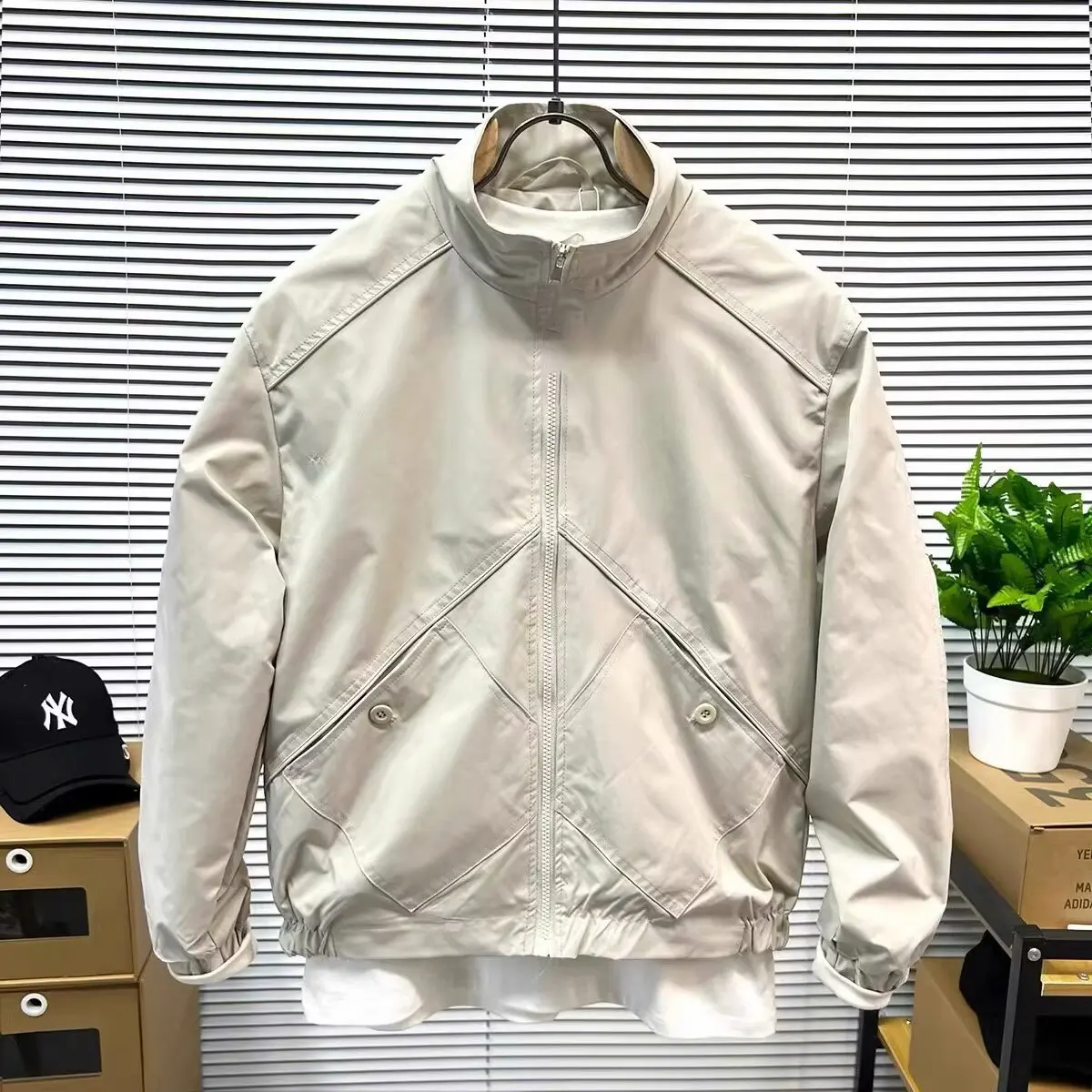

Sophisticated Racing Style 2025 Varsity Jacket Autumn Collection Man Women Coat F1 Inspired Designer Korean Fashion Coats Men