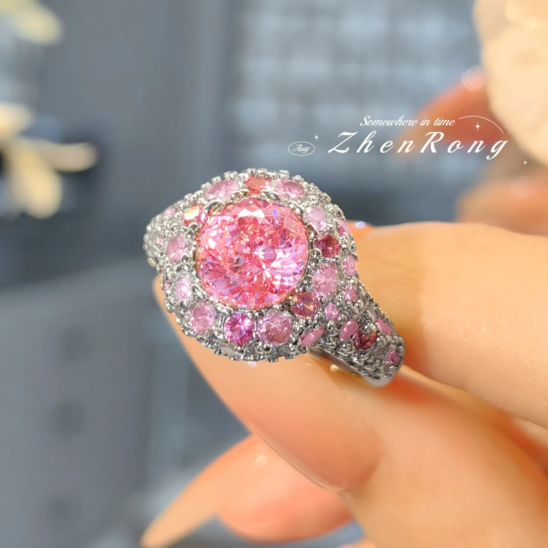

Luxury Crystal Pink Zircon Round Stone Rings For Women Vintage Silver Color Wedding Band Bridal Jewelry Engagement Gifts