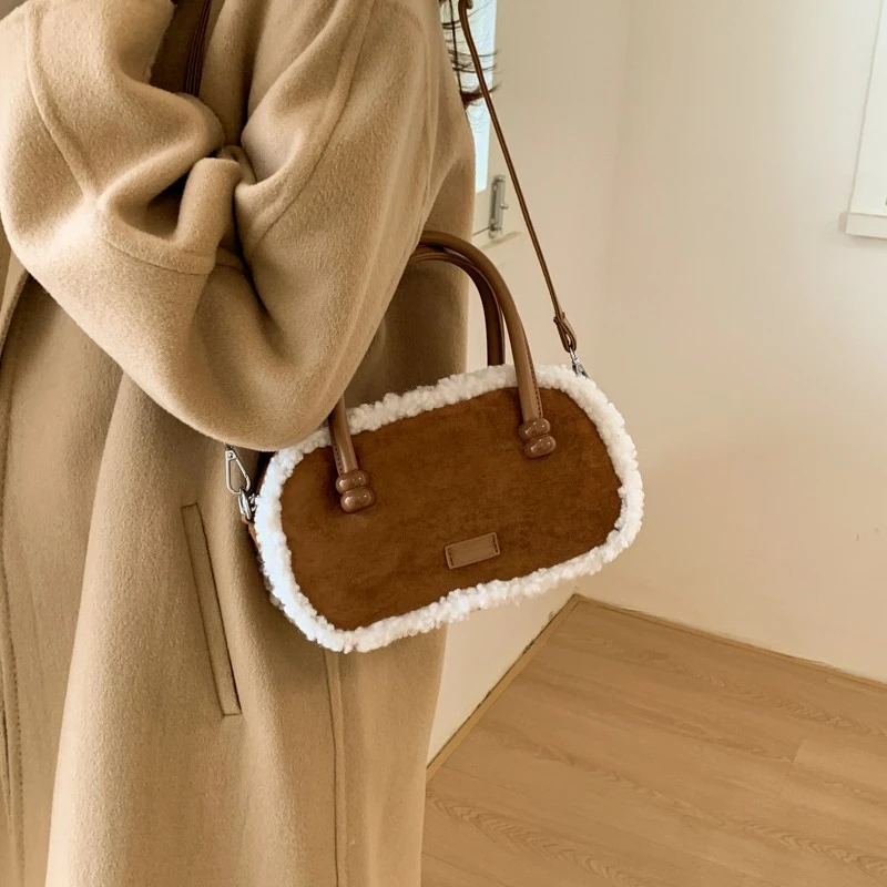 

High-End Women's Hand Bags Made of Pond-Printed Leather Boasting Paris High-End Daily Look​