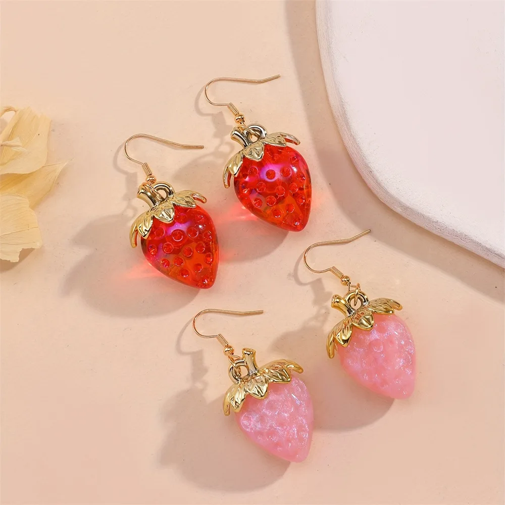 Fashion Simple Acrylic Strawberry Pendant Earrings For Women Sweet Fruit Red Pink Transparent Earring Girls Lovely Jewelry Gifts